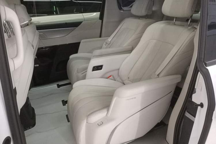 Used Buick GL8 New Energy 2024 Lu Zun Deluxe Edition 7-Seater
