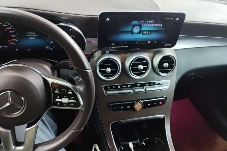 Used Mercedes-Benz GLC 2022 Refreshed GLC 300 L 4MATIC Dynamic Edition
