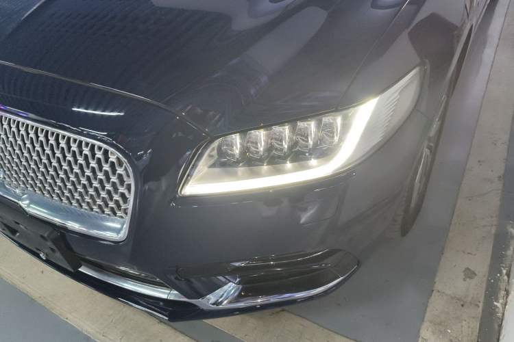 Used Lincoln Continental 2019 2.0T Two-Wheel Drive Prestige Version China VI Standard
