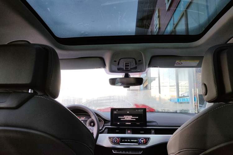 Used Audi A4L 2022 40 TFSI Luxury Dynamic Model
