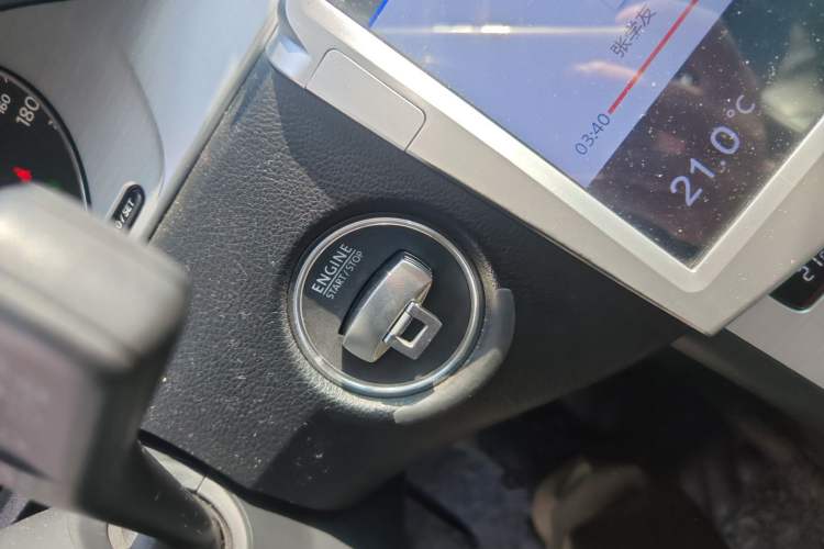 Used Volkswagen Magotan 2016 1.8TSI Smart Enjoyment Leading Model
