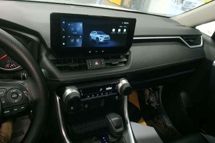 Used Toyota RAV4 2023 2.0L CVT Two-Wheel Drive Urban Edition
