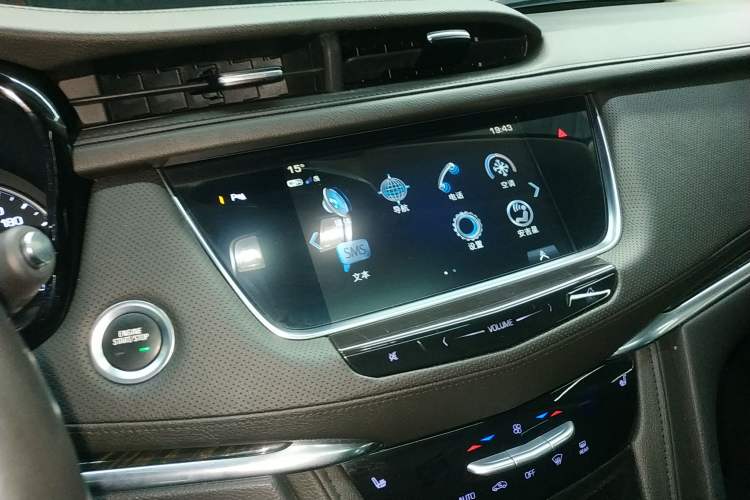 Used Cadillac XT5 2018 25T Luxury Model