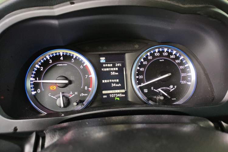 Used Toyota Highlander 2018 2.0T Four-Wheel Drive Luxury Version 7 Seats China VI Standard
