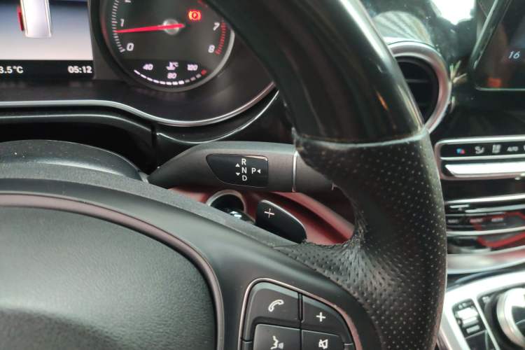 Used Mercedes-Benz V-Class 2018 V250 2.0T Middle East Version
