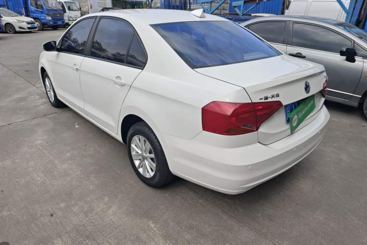 Used Volkswagen Jetta 2017 1.5L Automatic Fashion Model
