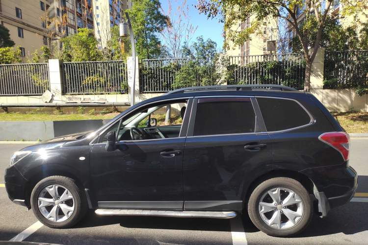 Used Subaru Forester 2014 2.0i Automatic Luxury Edition
