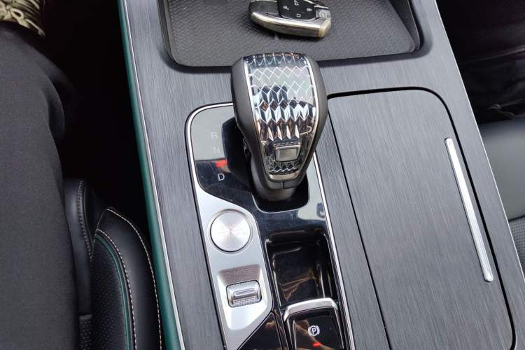 Used GAC Trumpchi GS8 2022 Flagship Series 2.0 TGDI Two-Wheel-Drive Prestige Edition (7 Seats)
