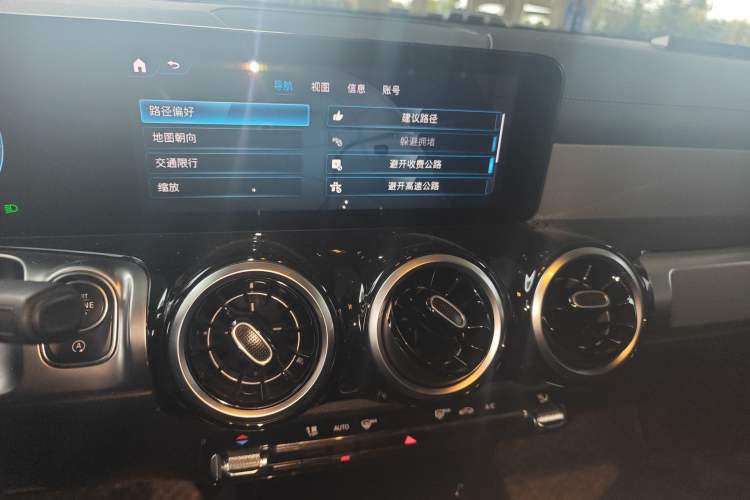 Used Mercedes-Benz GLB 2022 Second Facelift GLB 200 Fashion Edition