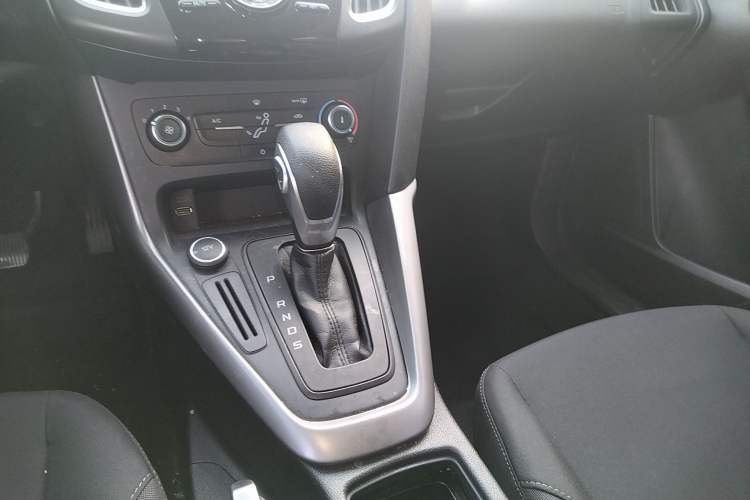 Used Ford Focus 2018 Hatchback Classic 1.6L Automatic Comfort Plus SmartDrive Edition
