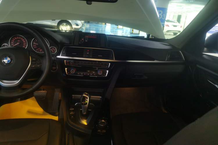 Used BMW 3 Series 2017 320Li Fashion Model