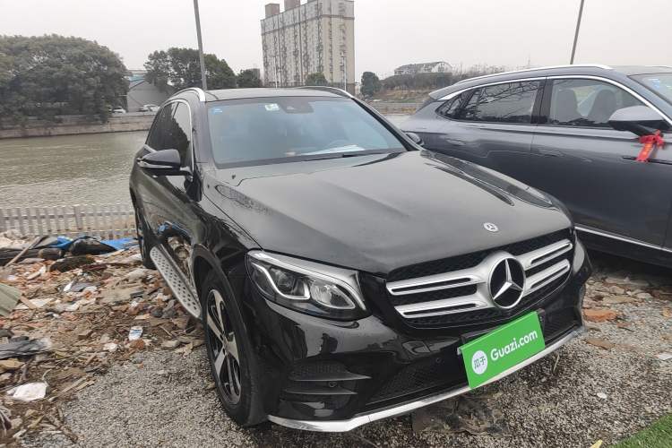 Used Mercedes-Benz GLC 2018 GLC 260 4MATIC Luxury Model