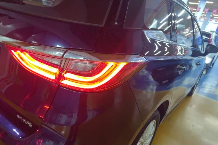 Used BYD Song MAX 2019 1.5T Manual Smart Connect Ruiyi Model 6 Seats China V Standard