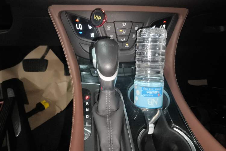 Used Buick Envision 2020 20T Two-Wheel Drive Luxury Model
