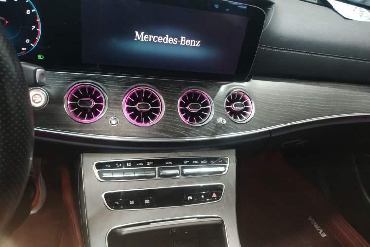 Used Mercedes-Benz E-Class 2021 Restyled E 300 L Sporty and Stylish Edition
