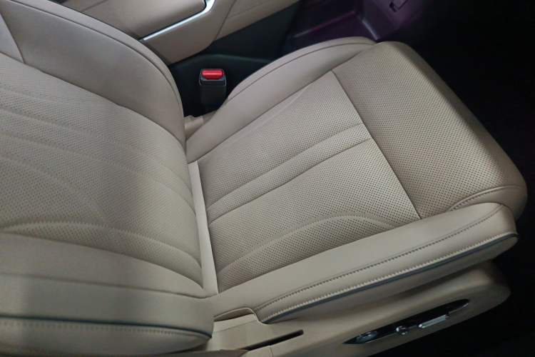 Used XPeng X9 2025 740 Ultra-Long Range Max