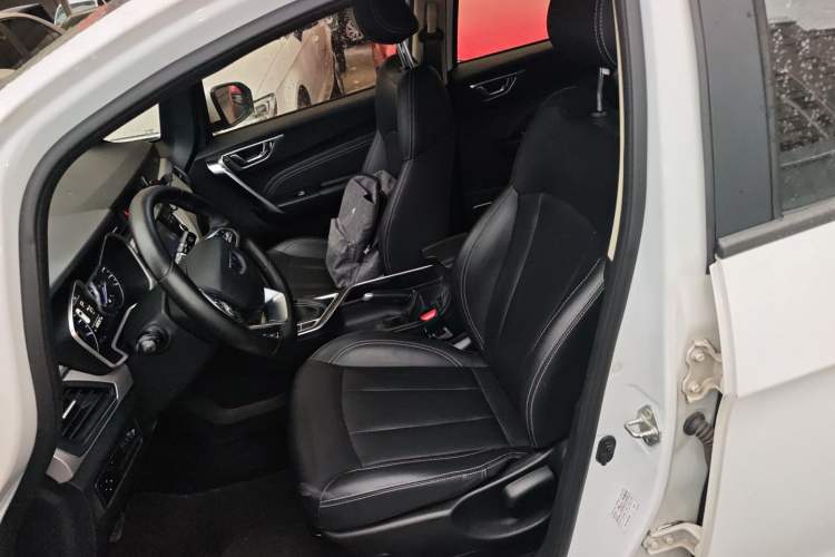 Used Geely Auto Vision X3 2019 Upgraded Model 1.5L CVT Elite Version
