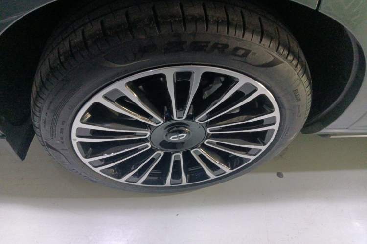 Used Hima AITO M7 2024 1.5T Intelligent Driving 4WD Max Edition 5 Seats