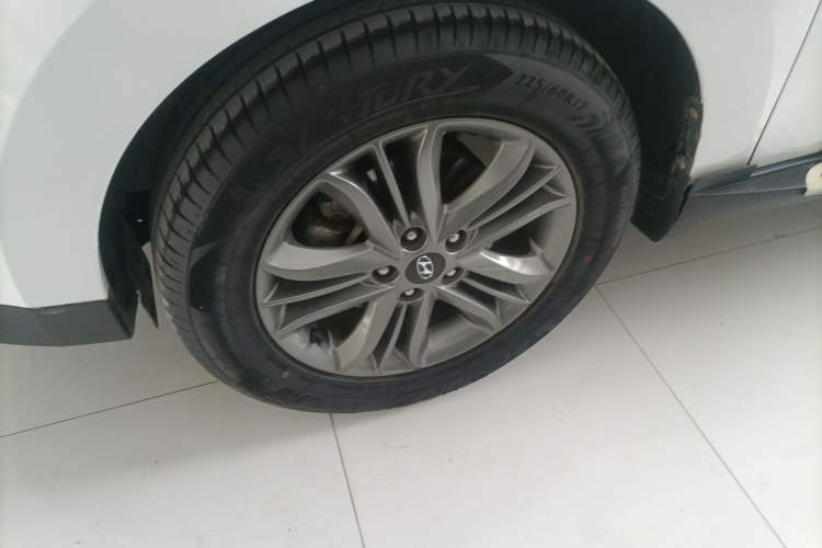 Used Hyundai ix35 2015 2.0L Automatic 2WD Smart Type China IV
