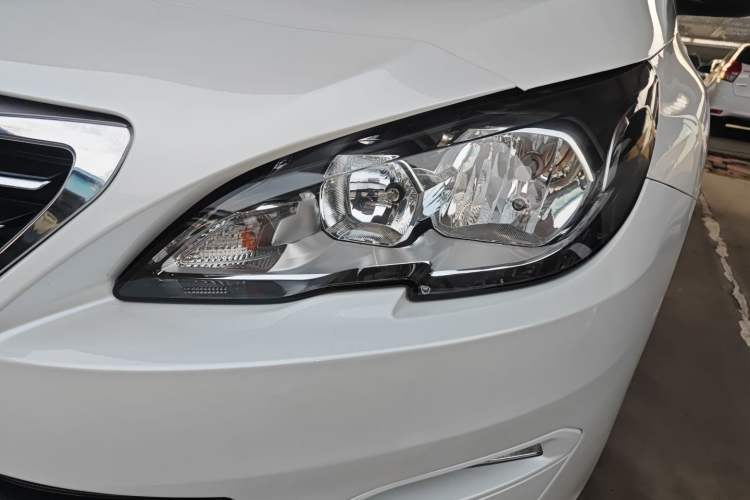 Used Peugeot 408 2014 1.8L Automatic Luxury Edition
