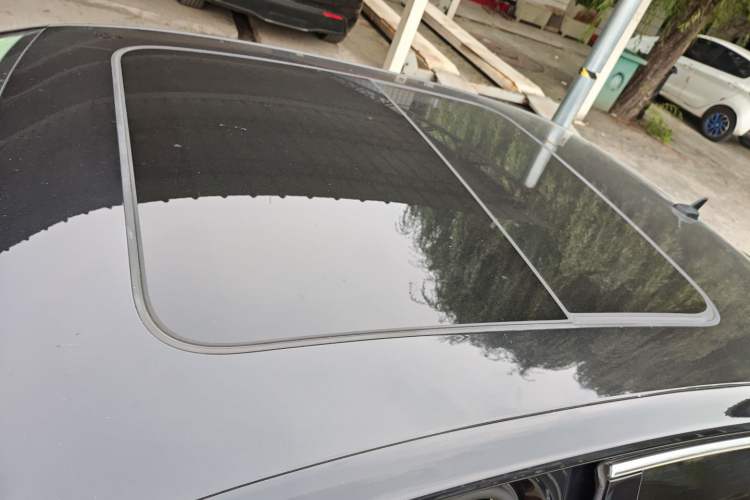 Used Volkswagen Phideon 2019 380TSI Two-Wheel Drive Business Edition China VI Standard