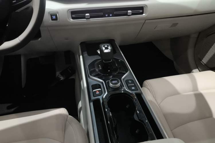 Used Geely Auto icon 2023 1.5TD Chocolate Luxe Edition