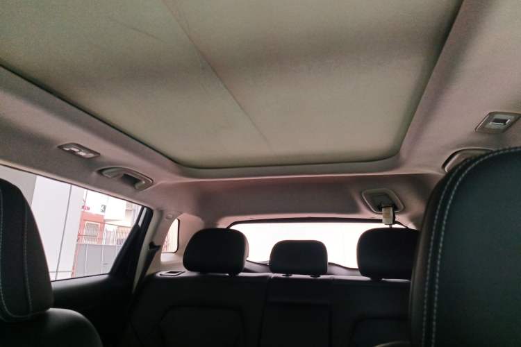 Used Geely Auto Emgrand X7 Sport 2016 1.8TD Automatic ZhiShang Model
