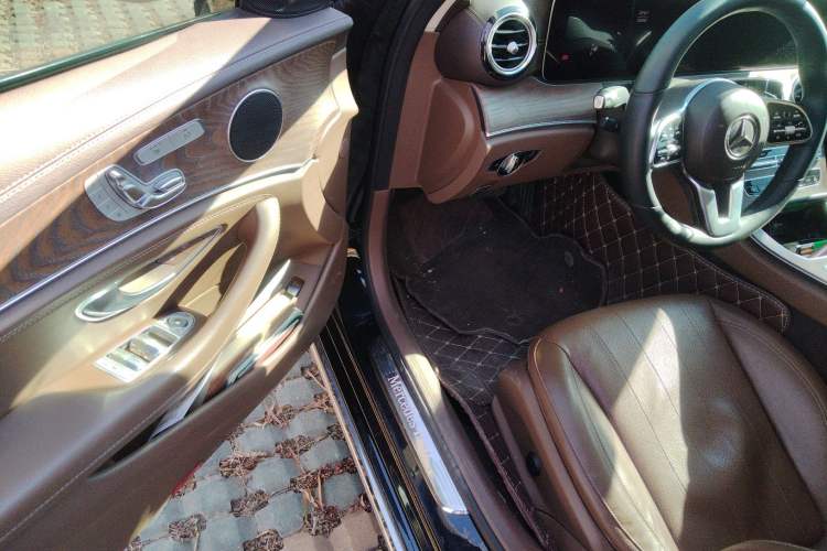 Used Mercedes-Benz E-Class 2019 E 300 L Luxury Model
