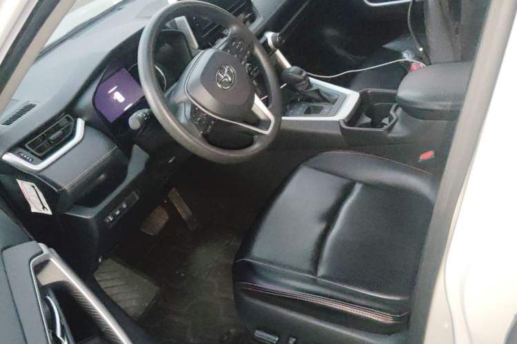 Used Toyota RAV4 2020 Dual-Engine 2.5L E-CVT Two-Wheel Drive Elite Edition
