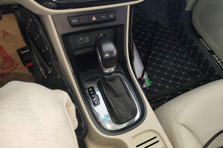 Used Roewe 360 2015 20T TST Deluxe Edition