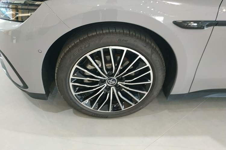 Used BYD Han 2025 DM-i 125KM LiDAR-Powered Intelligent Driving Model
