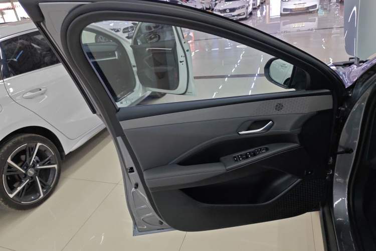 Used BYD Qin PLUS 2025 DM-i Smart Drive 55KM Leading Model
