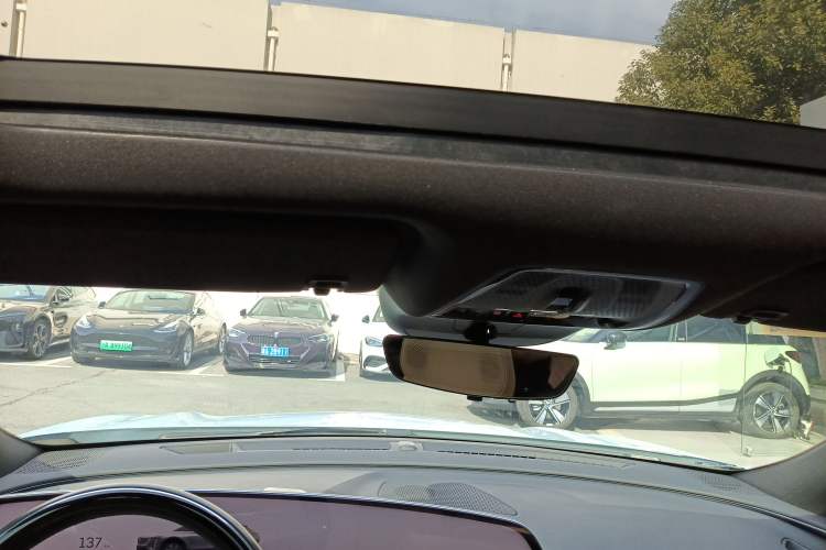 Used Cadillac LYRIQ 2022 Rear-Drive Long-Range Prestige Edition
