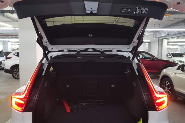 Used Volvo XC40 2021 T4 Four-Wheel Drive Smart & Sporty Edition
