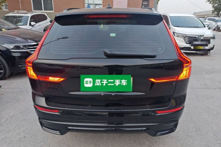 Used Volvo XC60 New Energy 2025 Plug-in Hybrid Long-Range All-Wheel Drive Zhiyuan Extreme Night Black Edition
