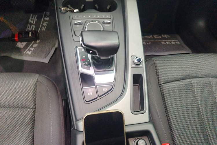 Used Audi A4L 2018 30th Anniversary Edition 40 TFSI Trendy Model