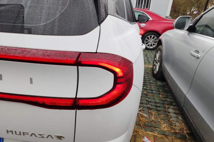 Used Hyundai ix35 2023 Musso 2.0L Prestige LUX Edition