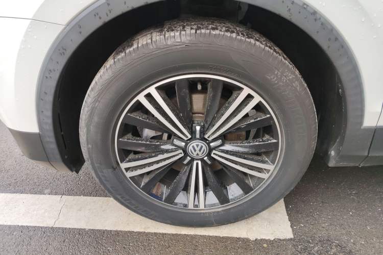 Used Volkswagen Tiguan L 2019 330TSI Automatic Two-Wheel Drive Panoramic Comfort Edition China VI Standard