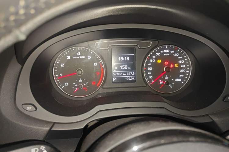 Used Audi Q3 2017 30 TFSI Fashion Model
