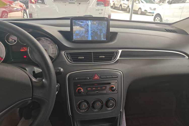 Used Peugeot 308 2013 1.6L Manual YouShang Model
