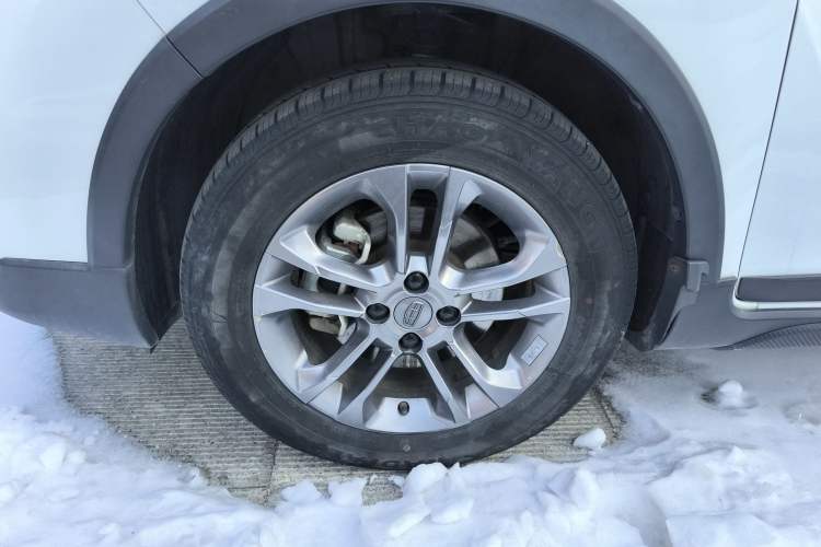 Used Geely Auto Vision X3 2020 1.5L CVT Luxury Model
