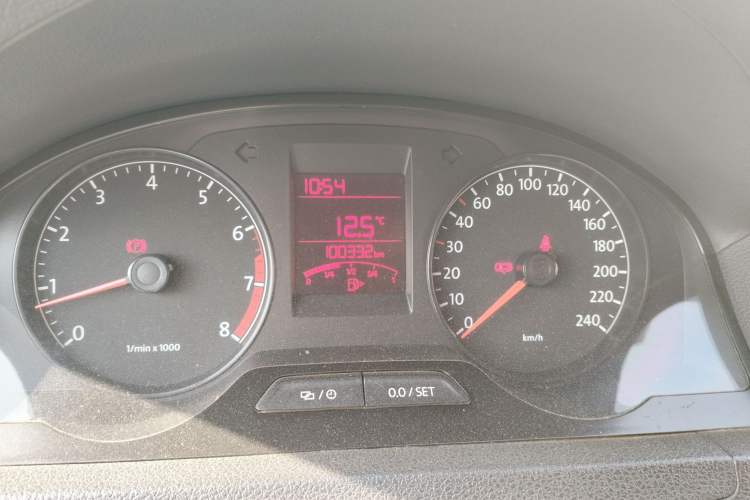 Used Volkswagen Santana 2013 1.4L Manual Fashion Edition