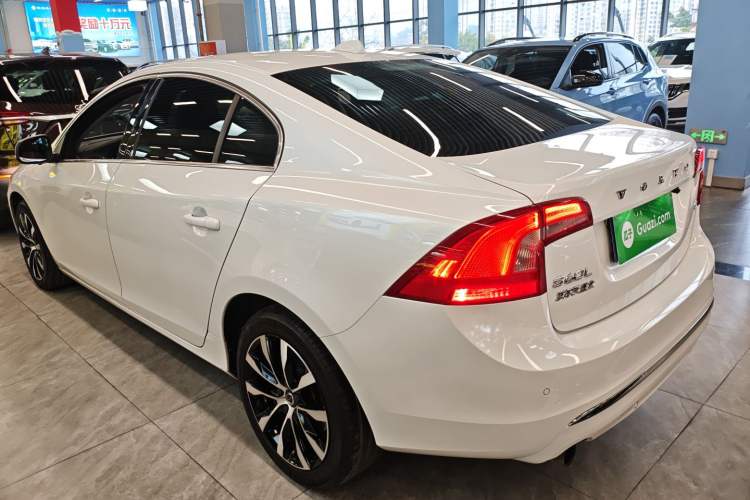 Used Volvo S60 2019 S60L Facelift T5 Intelligent Advanced Edition