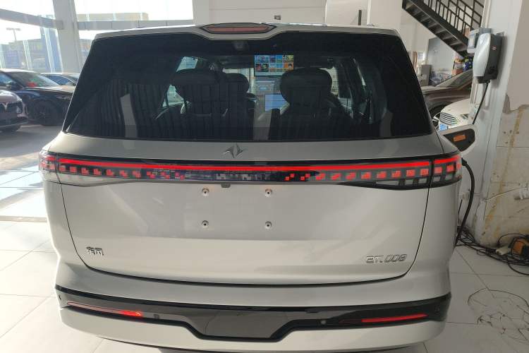 Used  eπ008 2024 210Max Range-Extended Version 6 Seats