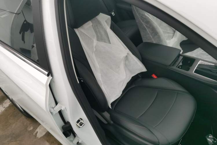 Used Roewe i5 2023 1.5L CVT Luxury Edition
