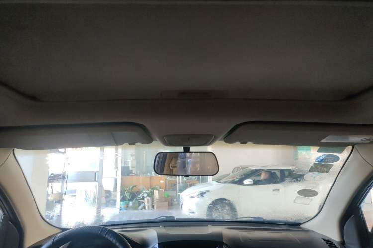 Used Baojun 730 2014 1.5L Manual Luxury Navigation ESP Version 7 Seats
