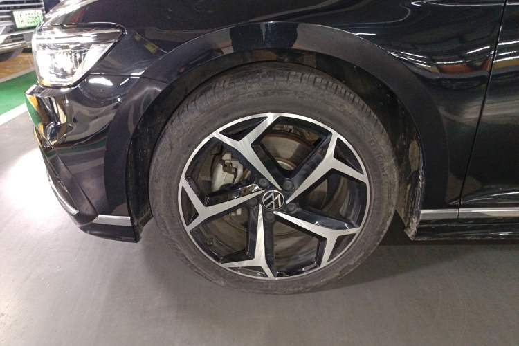 Used Volkswagen Magotan 2023 2 Million Units Limited Edition 330TSI DSG Leading Version