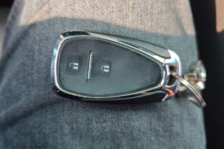 Used Chevrolet Orlando 2019 Redline 530T Automatic Enjoyment Version (5+2 Seating) China VI
