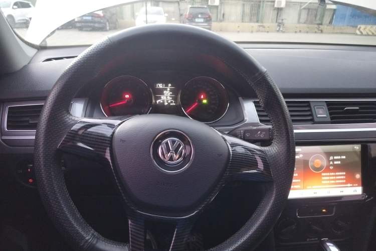 Used Volkswagen Bora 2017 1.6L Automatic Fashion Model
