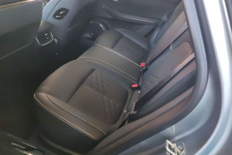 Used Baojun Enjoy 2025 Plug-in Hybrid 140km Luxury Edition
